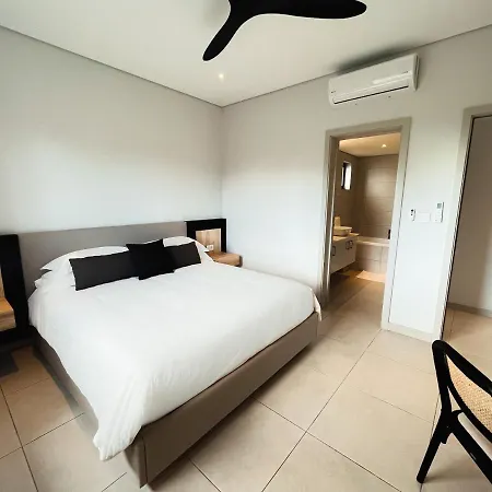 Black Marlin Apartments Pereybere Beach Exterior photo